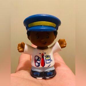 Fisher Price Little People AFRICAN AMERICAN AIRPLANE PILOT MAN for Airport